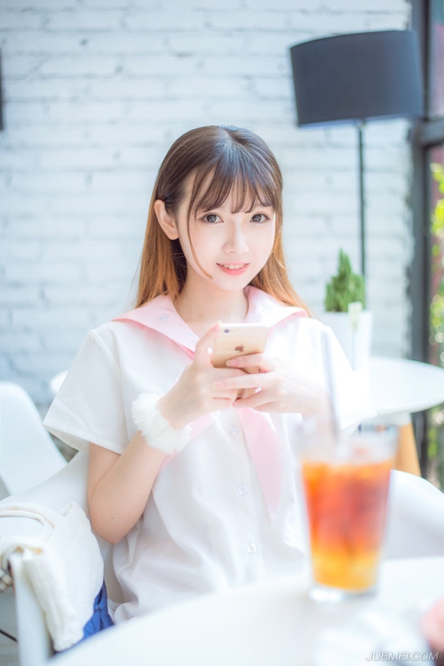 生活不是只有爱情，但你是我的生活。